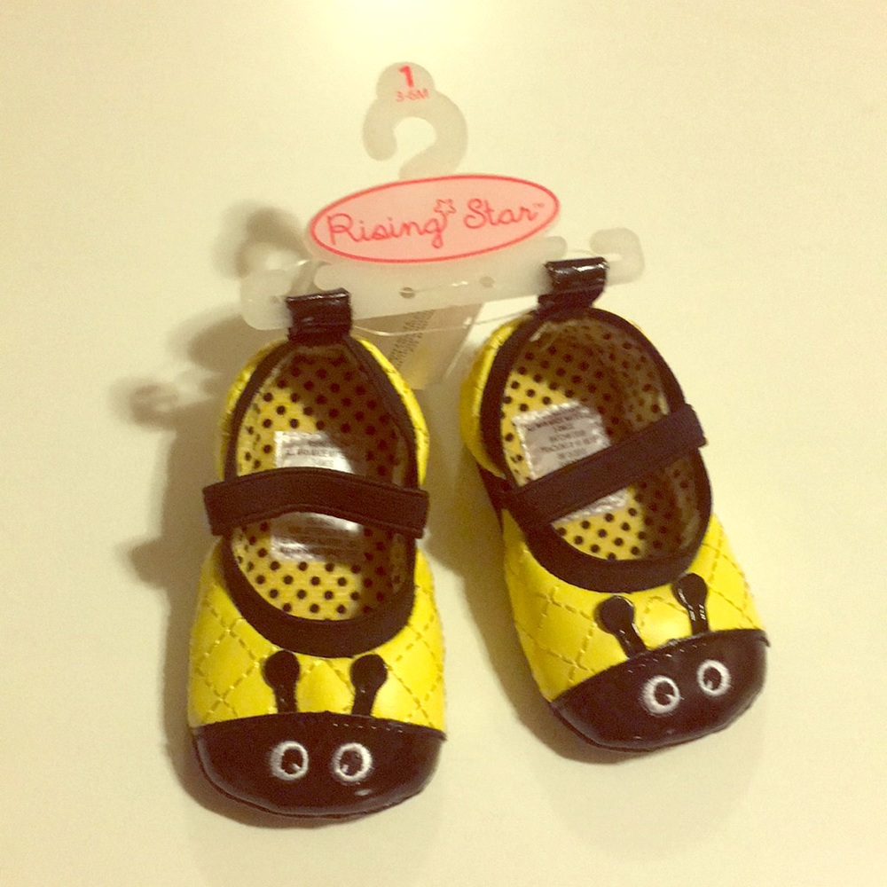 3-6 month rising star bumblebee shoes